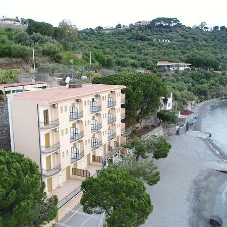 Hotel Riviera Lido Милаццо Экстерьер фото